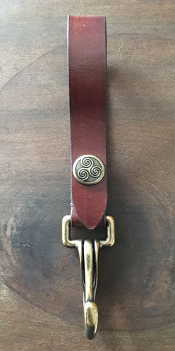 Red Brown Accessory  Hanger